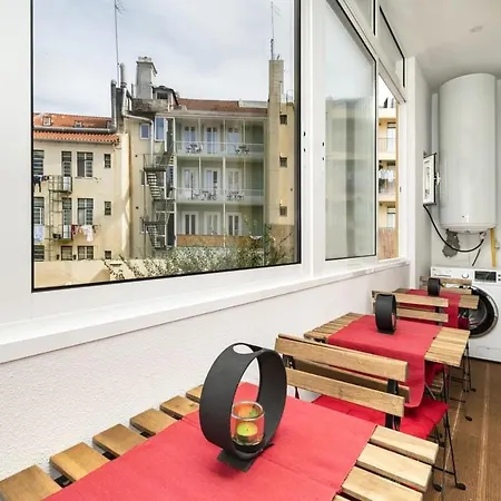 Casa de hóspedes Retro M2 R4 - Lovely Double With Shared Bathroom