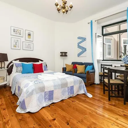 Retro M2 R4 - Lovely Double With Shared Bathroom Guest house Lisbon